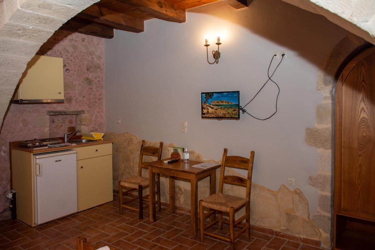 Stamatogiannis Traditional Apartments Kalivianí Esterno foto